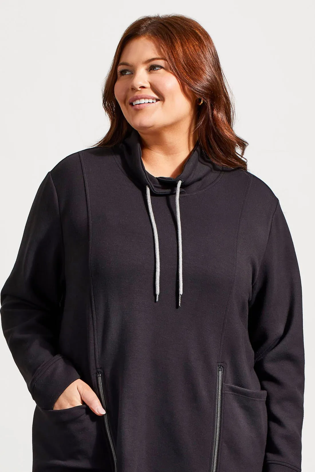 FUNNEL NECK TOP WITH POCKETS-Black