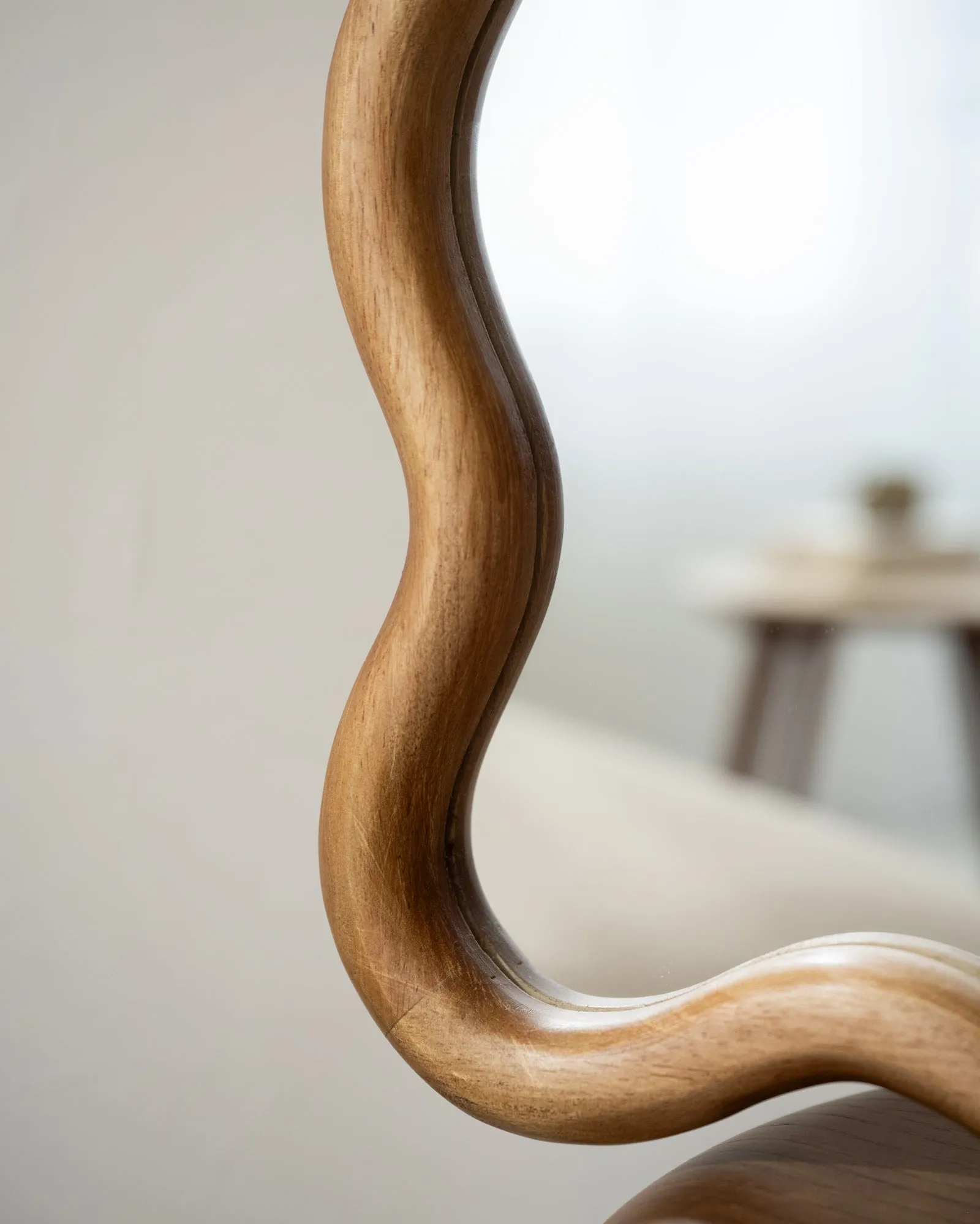 Mirror Wavy Woody Natural